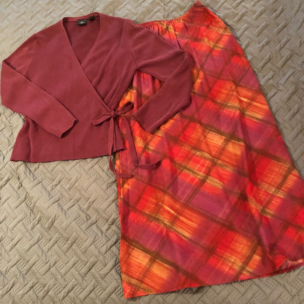 2 Piece Skirt & Sweater Set! Pretty & Feminine!